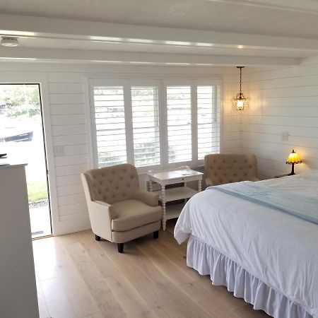 오겅키트 Auberge On The Cove 모텔 외부 사진