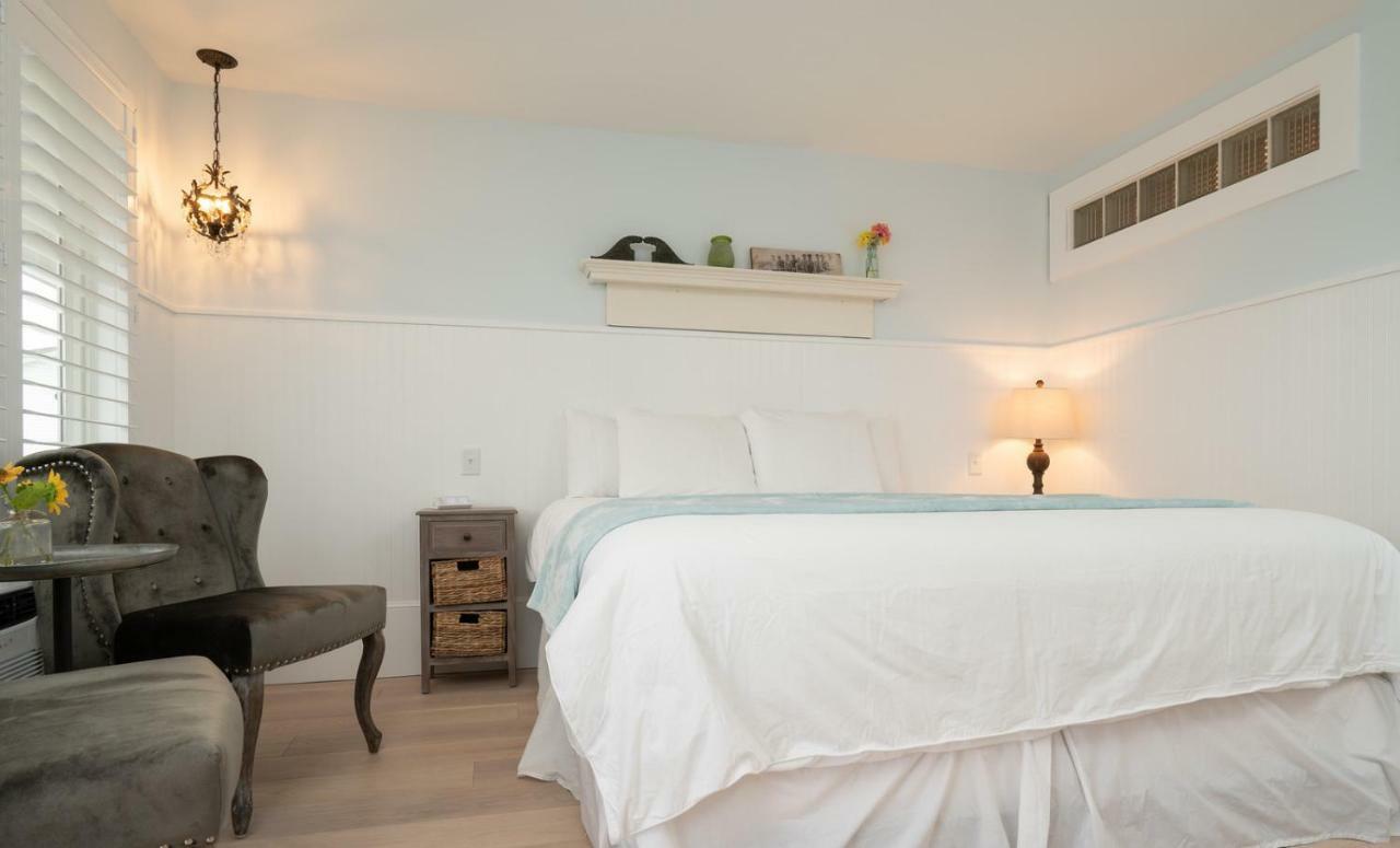 오겅키트 Auberge On The Cove 모텔 외부 사진